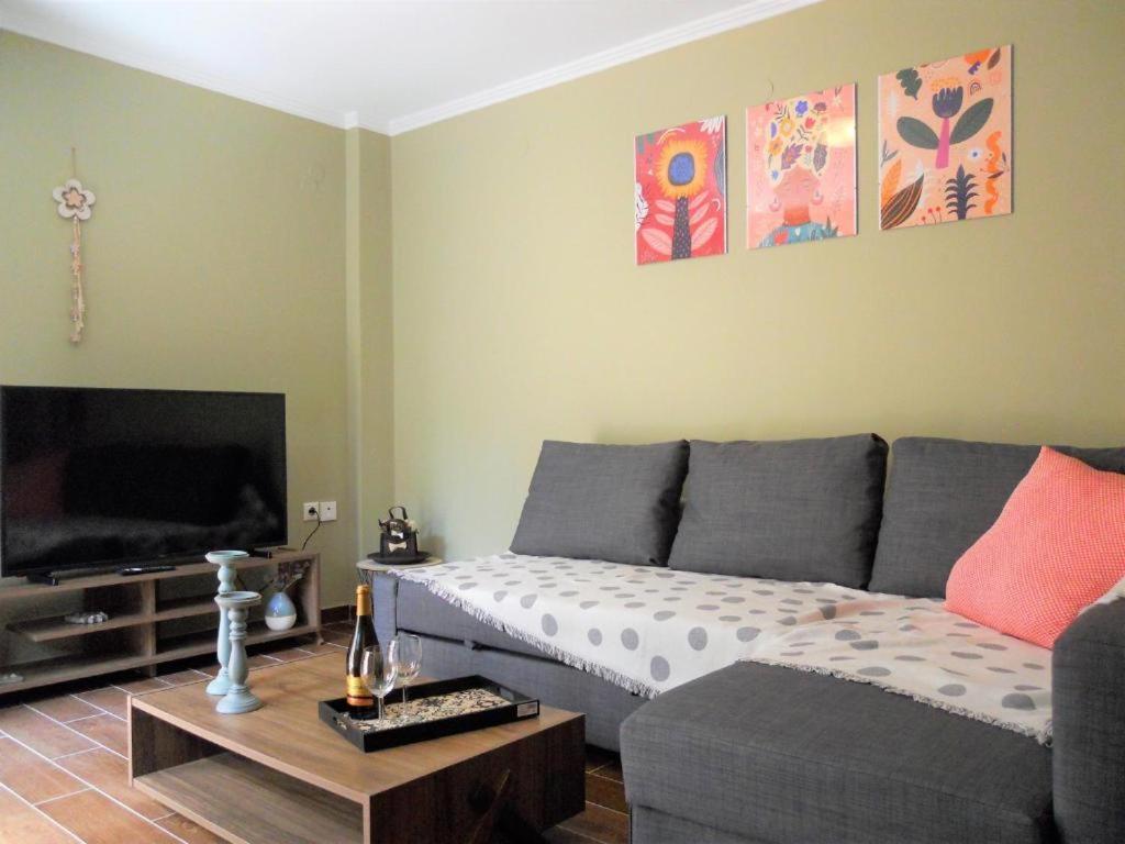 Apartment Limnos Iris